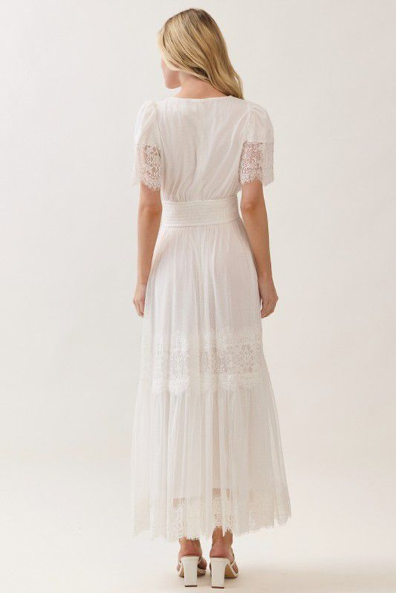 VESTIDO MIDI ENCAJE